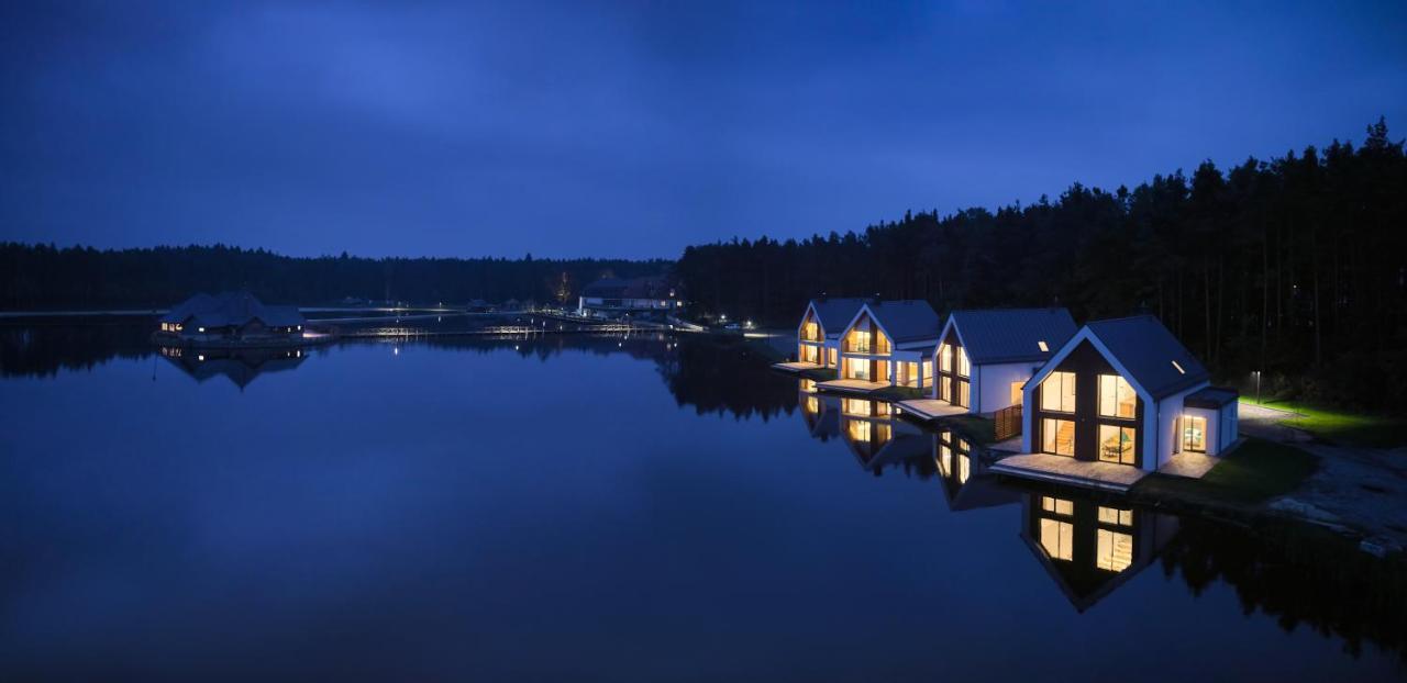 Hotel Debowy Dwor Ruda Rozaniecka Esterno foto