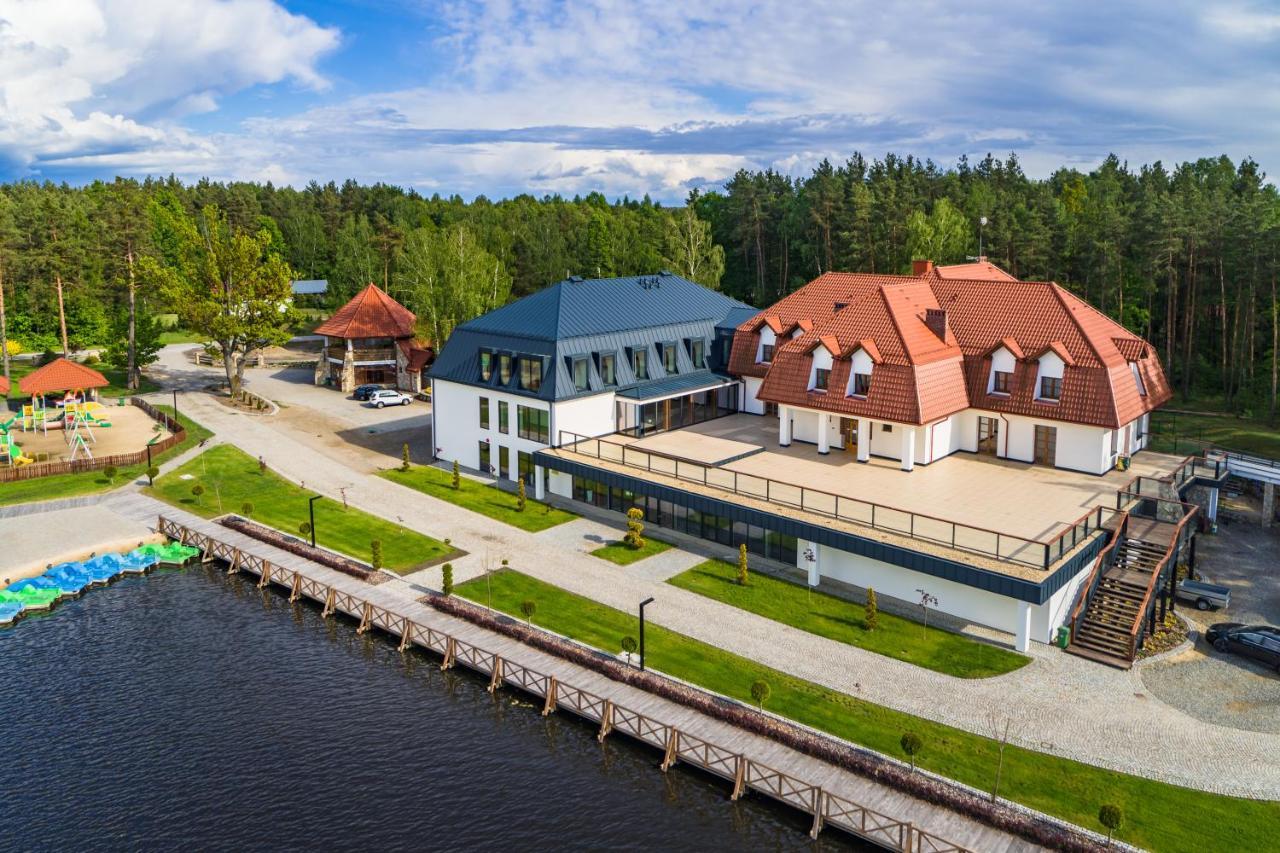 Hotel Debowy Dwor Ruda Rozaniecka Esterno foto