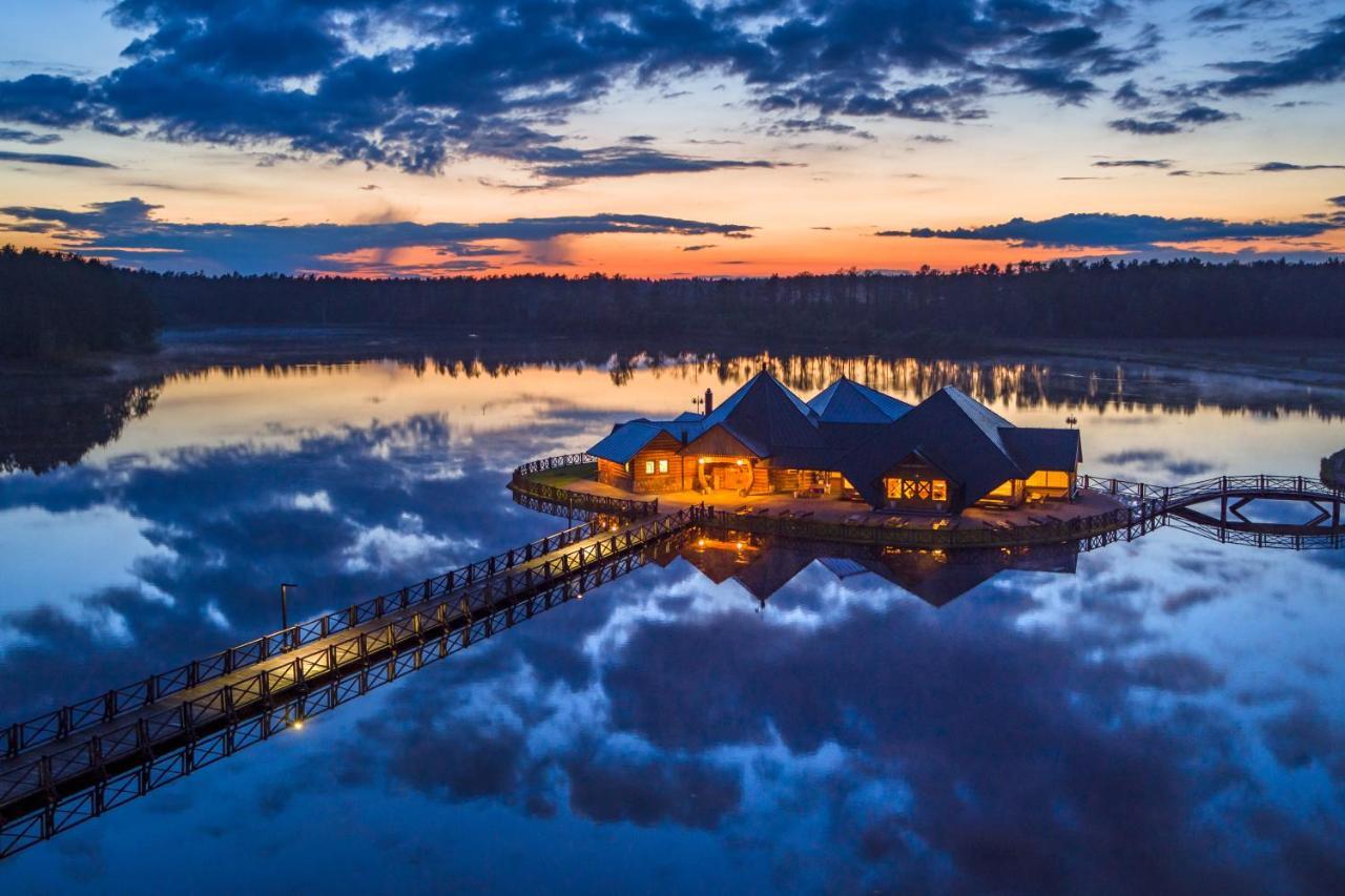 Hotel Debowy Dwor Ruda Rozaniecka Esterno foto
