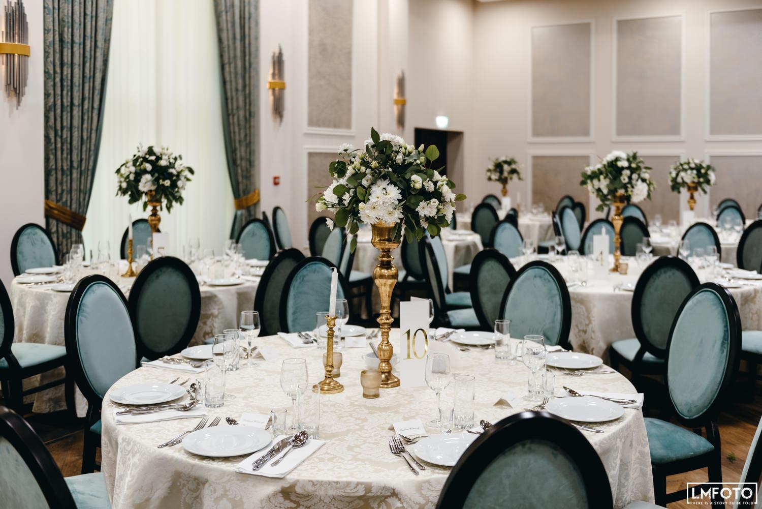 Hotel Debowy Dwor Ruda Rozaniecka Esterno foto